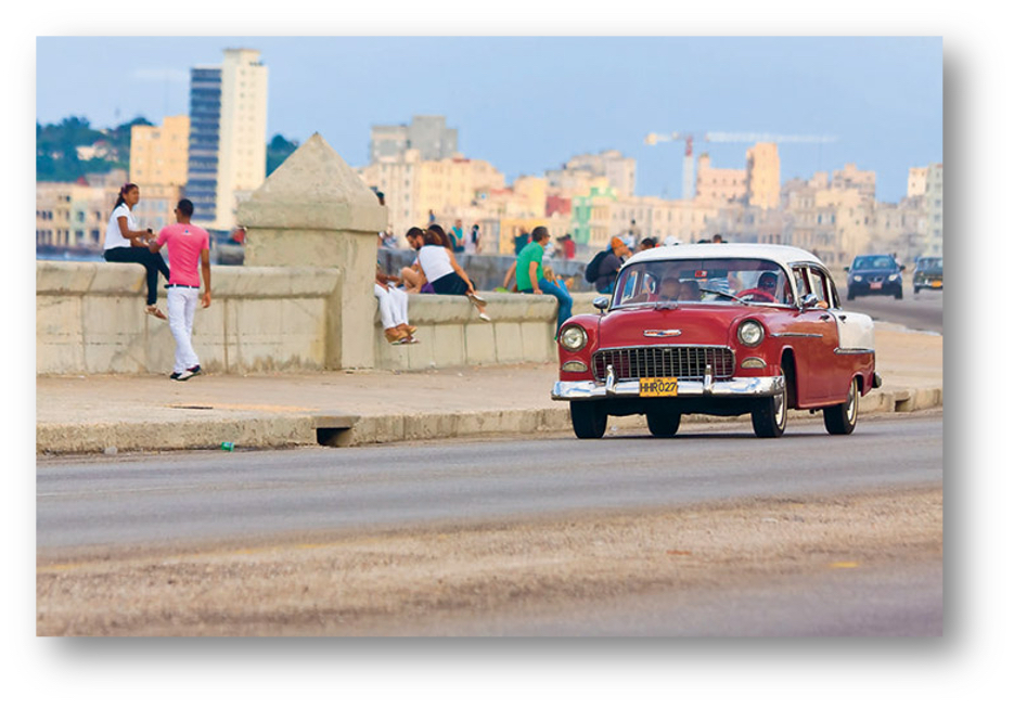 Foto di auto classica a Cuba