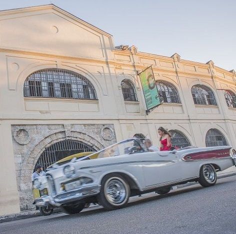 На автомобиле по Кубе
