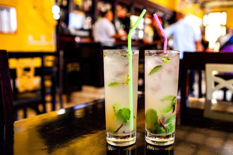 Preparación de un Mojito Cubano